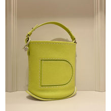 Pin Mini Bucket Taurillon Soft Surpiqué - Green Lime - Optic White (Available for All Market)