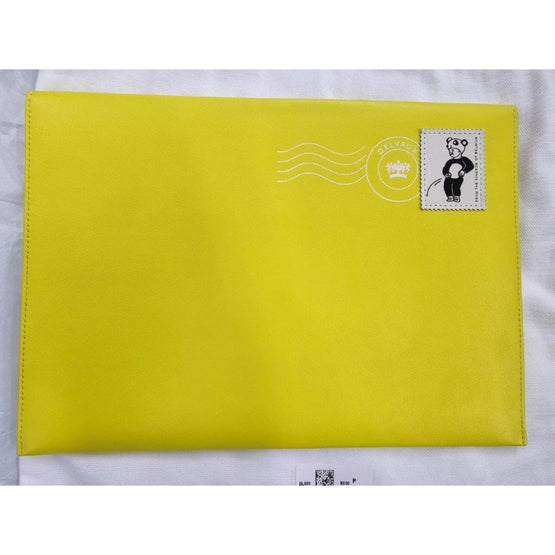 Kiss L Pouch Supple Calf - Beijing (Available for All Market)